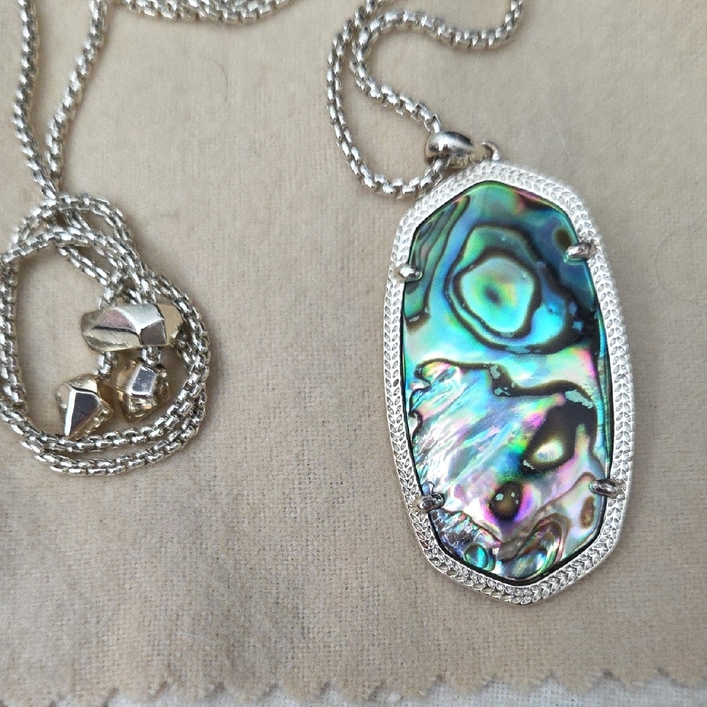 Kendra Scott Reid Abalone Pendant Necklace - Picture 3 of 5